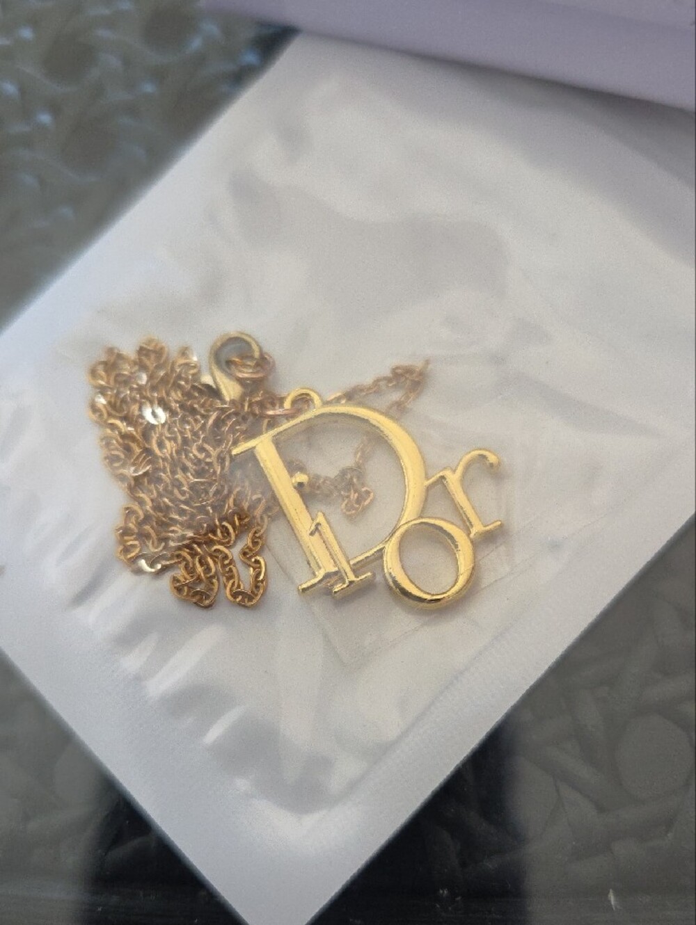 Dior Beauty Gold Necklace - Picture 2 of 2